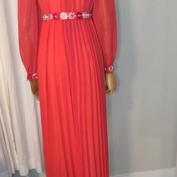 Vintage 60s Pink Embroidered Daisy Maxi Dress Bishop Sleeves XS/Small - Picture 9 of 13